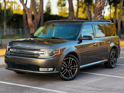 Used 2015 Ford Flex Limited w/ Equipment Group 301A FWD image 8