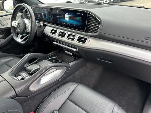 Used 2022 Mercedes-Benz GLS 450 4MATIC w/ AMG Line Exterior image 9