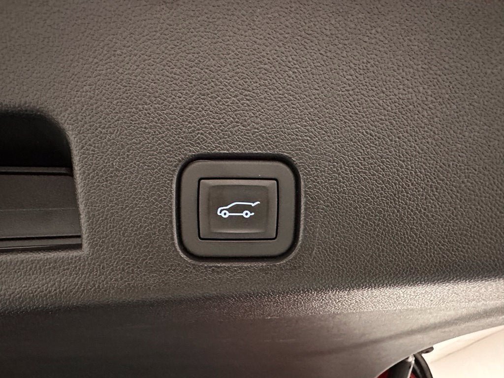 Used 2026 Buick Enclave Preferred FWD image 24