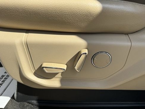 Used 2017 Ford F250 Lariat w/ Lariat Ultimate Package image 12