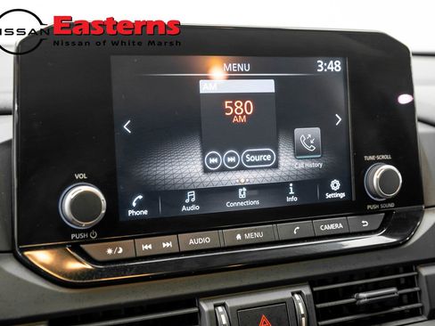 Used 2025 Nissan Pathfinder S image 18