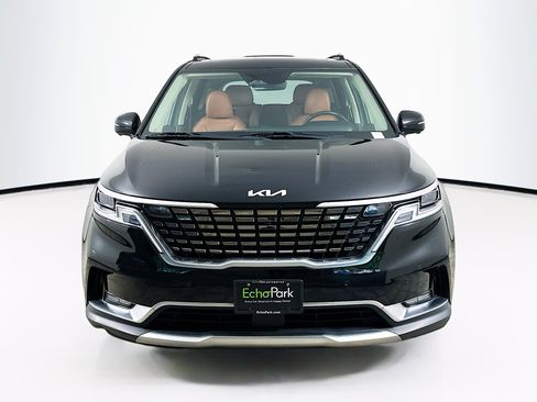 Used 2022 Kia Carnival SX Prestige FWD image 2