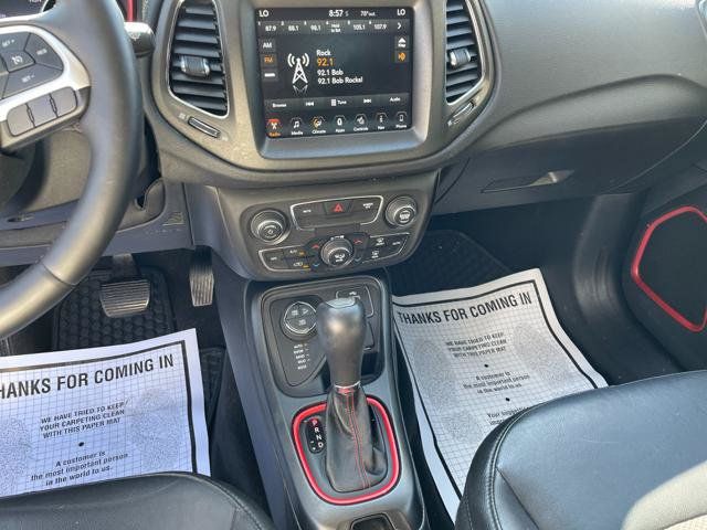 Used 2018 Jeep Compass Trailhawk w/ Navigation Group AWD/4WD image 17