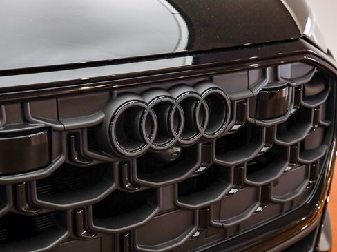 New 2026 Audi Q8 Prestige image 7