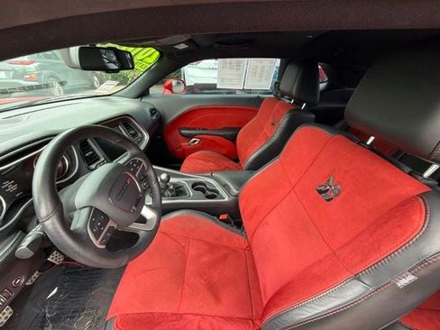 Used 2016 Dodge Challenger R/T Scat Pack w/ Leather Interior Group RWD image 10