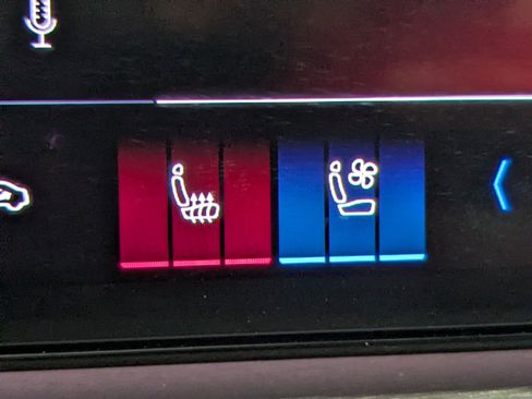 Certified 2025 Audi Q5 Prestige image 19