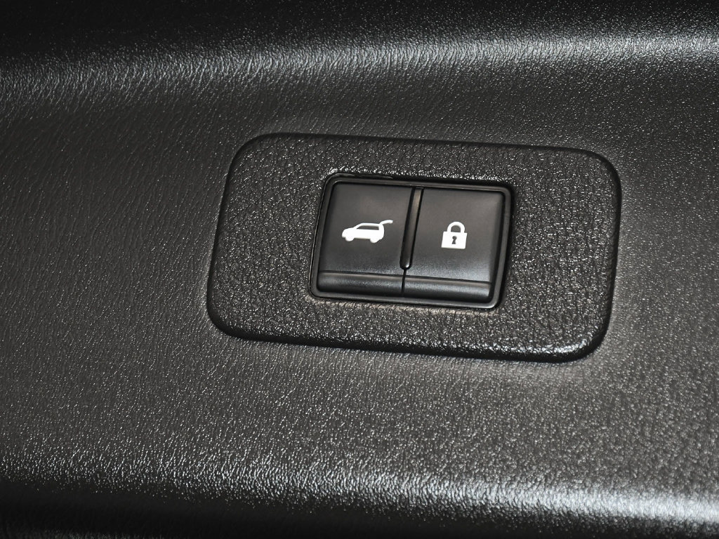 Used 2024 Nissan Armada Platinum w/ Captain's Chairs Package AWD/4WD image 66
