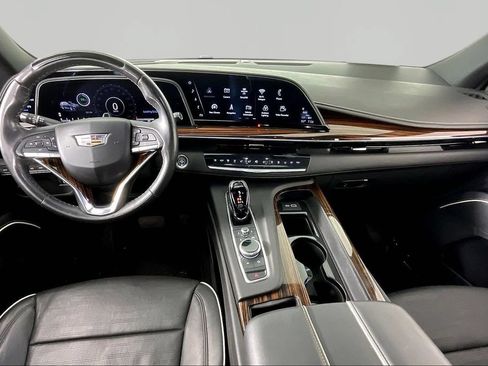 Certified 2023 Cadillac Escalade Premium Luxury AWD/4WD image 7