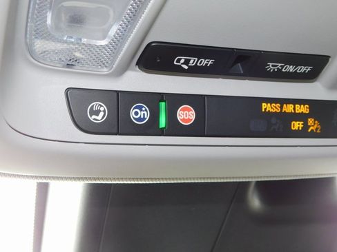 Used 2025 Chevrolet Malibu RS image 32