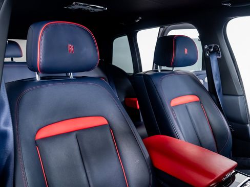 Used 2023 Rolls-Royce Cullinan image 29