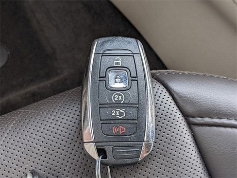 Used 2017 Lincoln MKC Reserve image 28