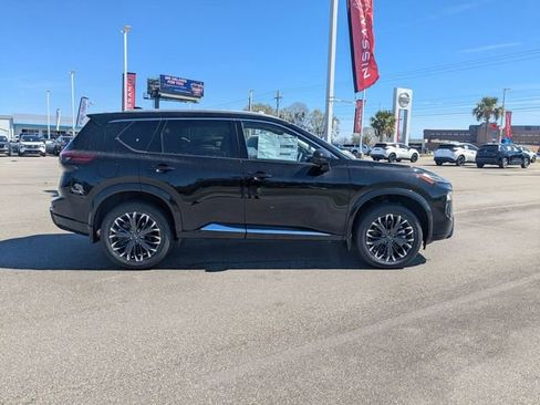 New 2026 Nissan Rogue Platinum w/ Tech Package AWD/4WD image 2