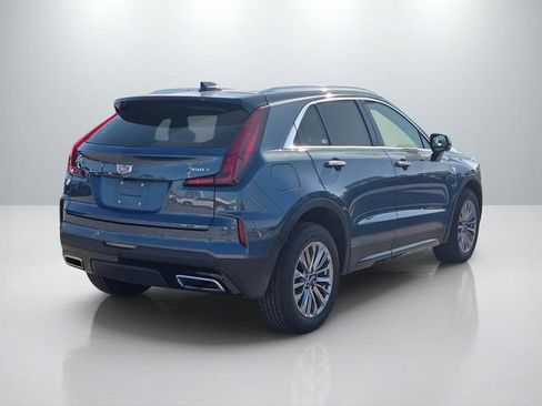 Used 2025 Cadillac XT4 Premium Luxury FWD image 6
