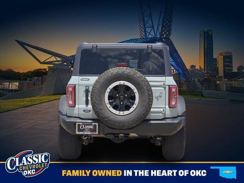 Used 2022 Ford Bronco Badlands w/ Sasquatch Package AWD/4WD image 6