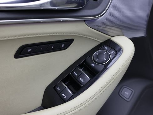 Used 2022 Cadillac CT5 Premium Luxury RWD image 16