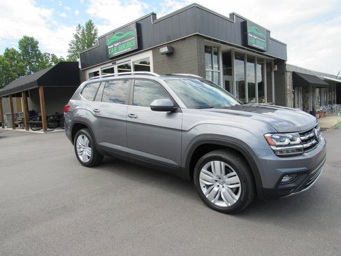 Used 2019 Volkswagen Atlas SE FWD image 2