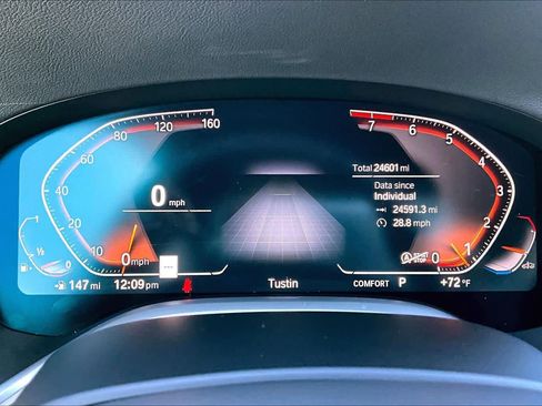 Used 2022 BMW 740i w/ M Sport Package image 25