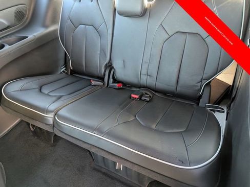 New 2026 Chrysler Pacifica Limited w/ S Appearance Package image 31