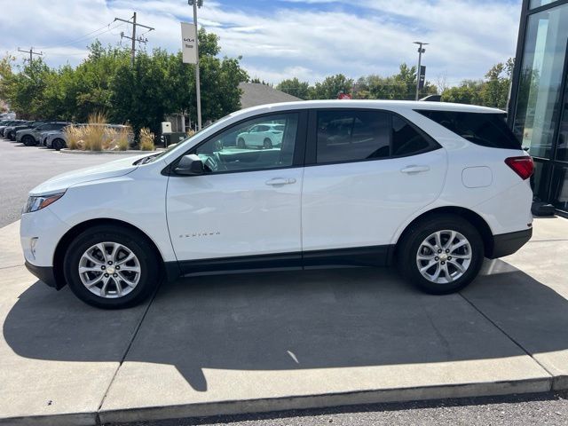 Used 2021 Chevrolet Equinox LS w/ LS Convenience Package FWD image 4
