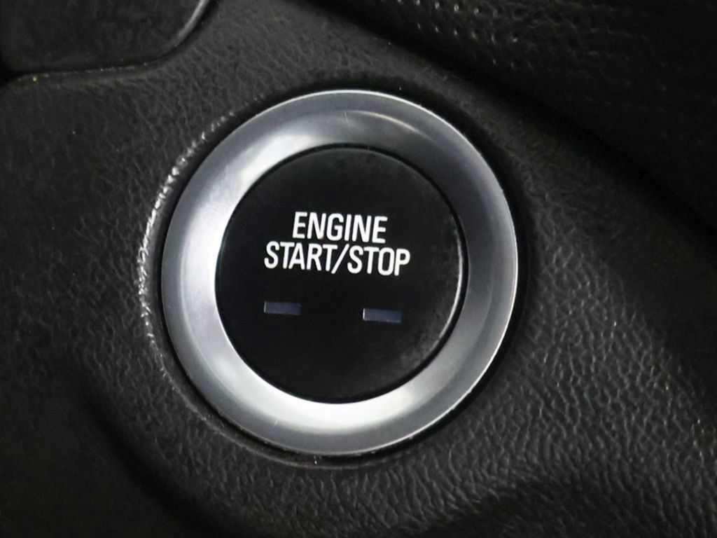 Used 2023 Chevrolet Equinox Premier FWD image 39