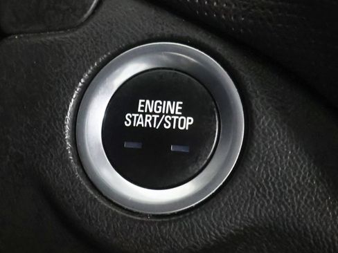 Used 2023 Chevrolet Equinox Premier FWD image 39
