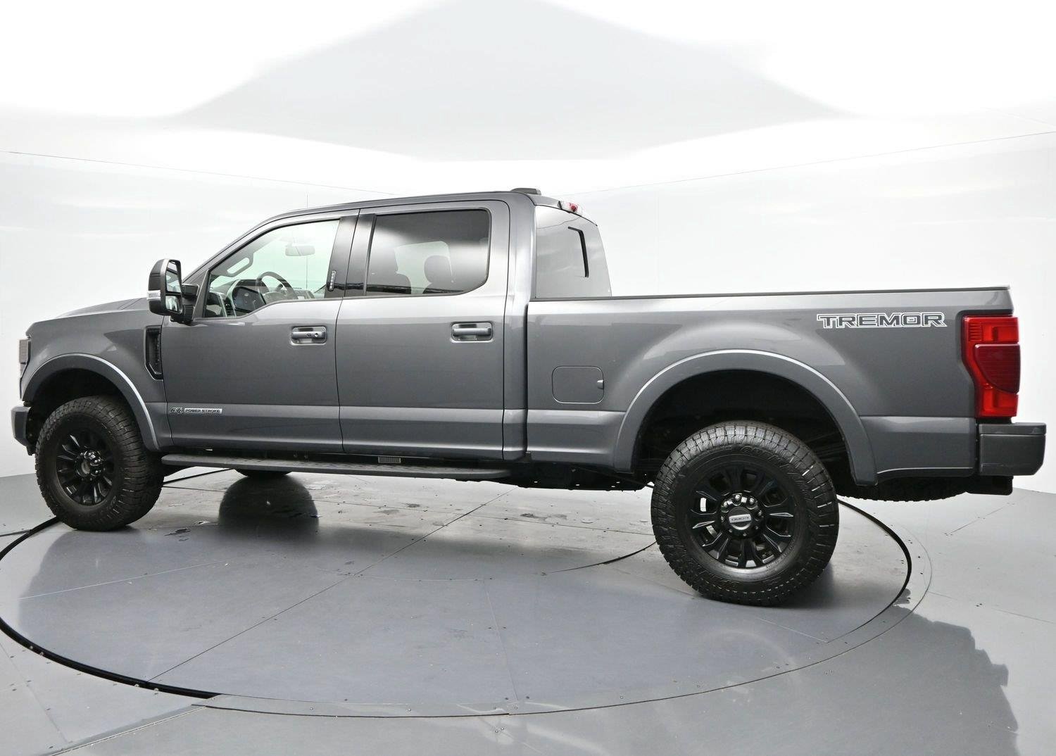 Used 2021 Ford F350 4x4 Crew Cab Super Duty image 5