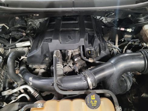 Used 2015 Ford F150 Lariat w/ Equipment Group 501A Mid AWD/4WD image 30