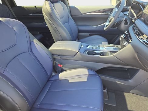 New 2026 INFINITI QX60 Sport w/ Dark Cargo Package AWD/4WD image 10