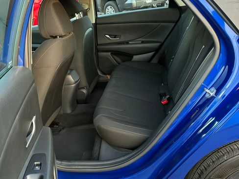 Used 2023 Hyundai Elantra SEL image 20