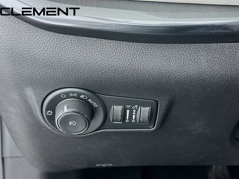 Used 2023 Jeep Compass Limited AWD/4WD image 13
