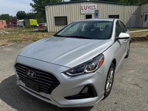 Used 2019 Hyundai Sonata SE FWD image 1