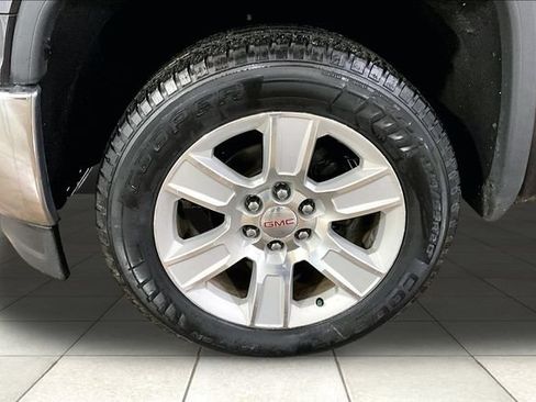 Used 2015 GMC Sierra 1500 SLE w/ SLE Value Package AWD/4WD image 10