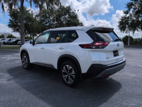 Certified 2023 Nissan Rogue SV FWD image 6