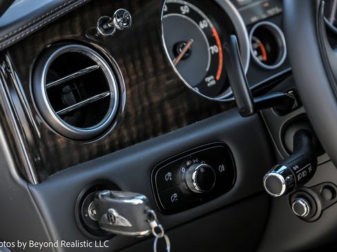 Used 2014 Bentley Flying Spur W12 image 27