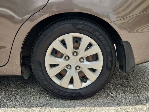 Used 2012 Honda Civic LX image 28