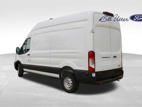 New 2026 Ford Transit 250 148 High Roof RWD image 4