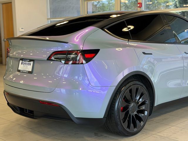 Used 2022 Tesla Model Y Performance AWD/4WD image 11