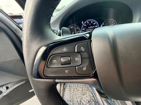 Used 2022 Buick Enclave Premium w/ Surround and Sites Package AWD/4WD image 12
