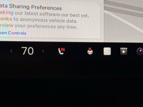 Used 2022 Tesla Model Y Performance image 26