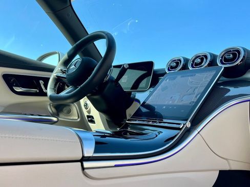 Certified 2026 Mercedes-Benz CLE 300 4MATIC Cabriolet image 25