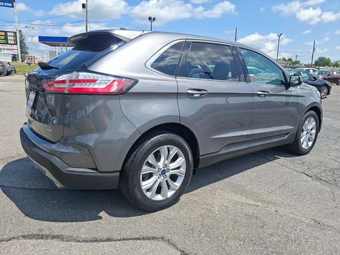 Used 2022 Ford Edge Titanium w/ Equipment Group 301A AWD/4WD image 6