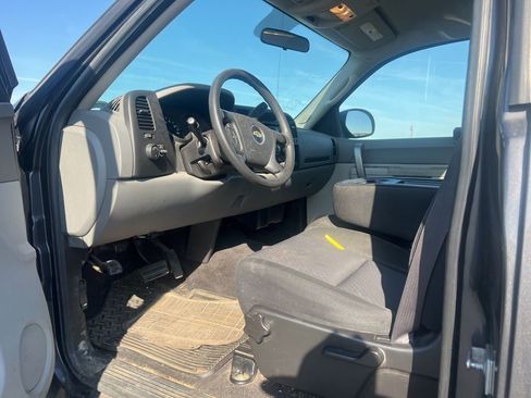 Used 2011 Chevrolet Silverado 1500 W/T w/ LS Package image 11