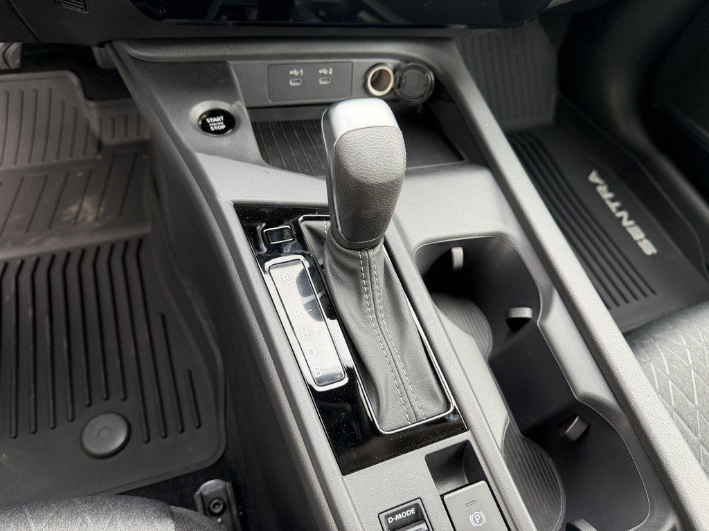 New 2026 Nissan Sentra SR w/ SR Premium Package FWD image 25
