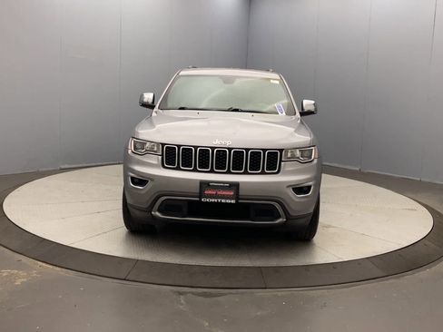 Used 2018 Jeep Grand Cherokee Limited AWD/4WD image 8