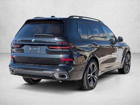 New 2026 BMW X7 xDrive40i image 2