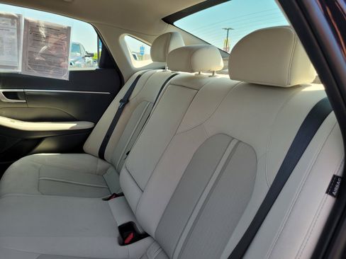 Used 2025 Hyundai Sonata SEL FWD image 13