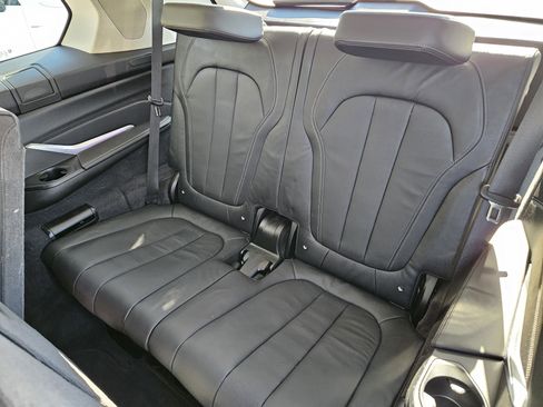 Used 2019 BMW X7 xDrive40i w/ Premium Package image 32