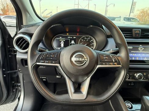 Used 2023 Nissan Versa SV image 23