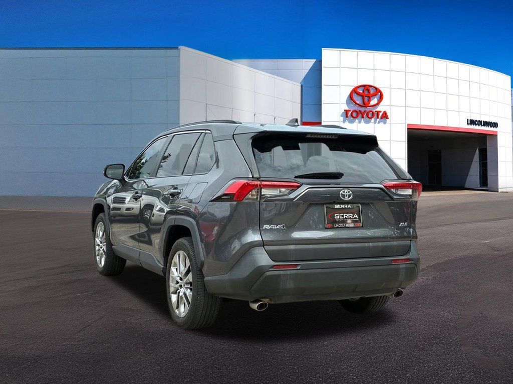 Used 2021 Toyota RAV4 XLE Premium FWD image 13