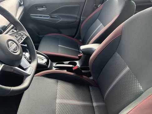 Certified 2025 Nissan Versa SR w/ Trunk Package image 2